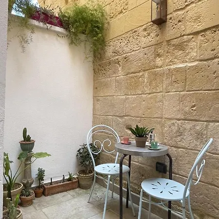 Just Steps From Roman Amphitheater * Лечче