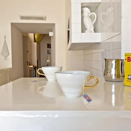 Апартаменты Just Steps From Roman Amphitheater Лечче